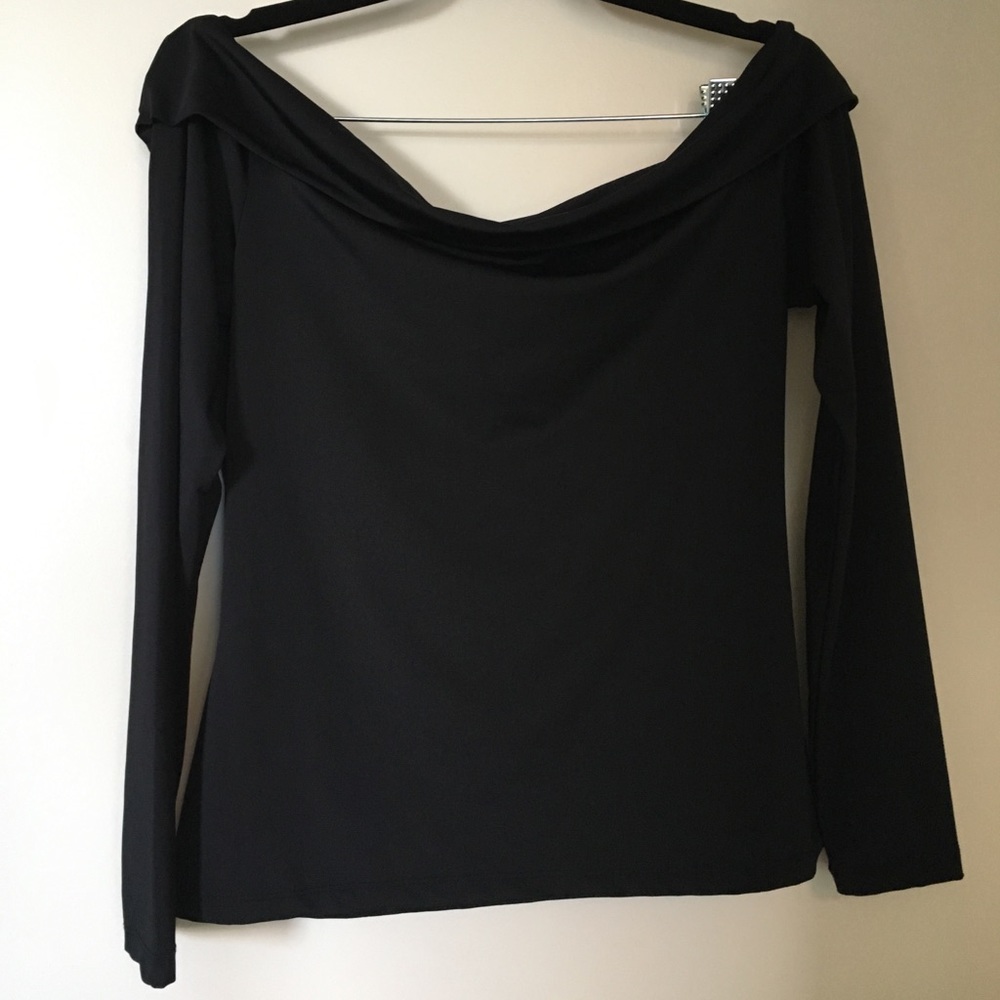 2/$12! H&M Off Shoulder Long Sleeve Top Black